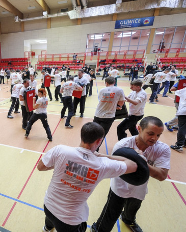 krav maga na maxa kettlebells kmg sztuki walki tarnowskie bytom zawiercie ruda dabrowa raciborz rybnik gliwice czestochowa piekary knurow katowice P0-1